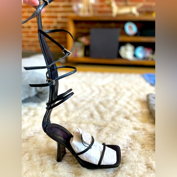 NWT Zara Black Leather Square Heel Strappy Sandals - Picture 2 of 6